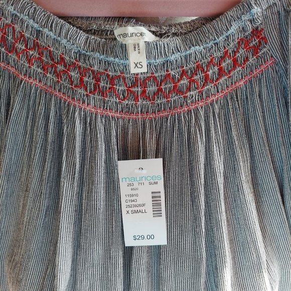 Maurices Short Sleeve Top Women's Size X Small - Picture 3 of 5